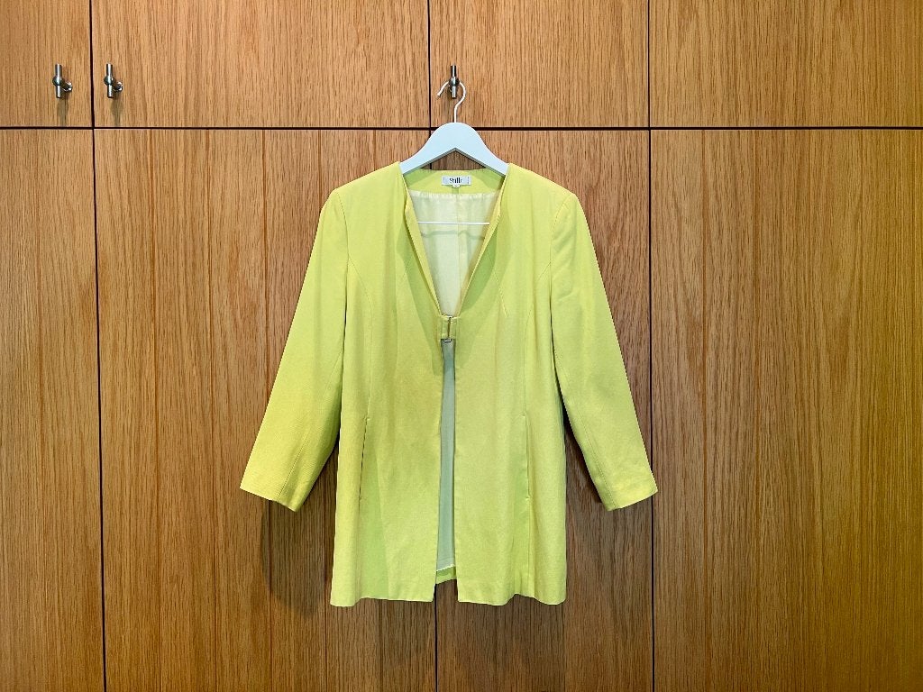 Pakje 295€ lime jasje met kort rokje; merk Stills; medium/38, Kleding | Dames, Maat 38/40 (M), Kostuum of Pak, Geel, Nieuw