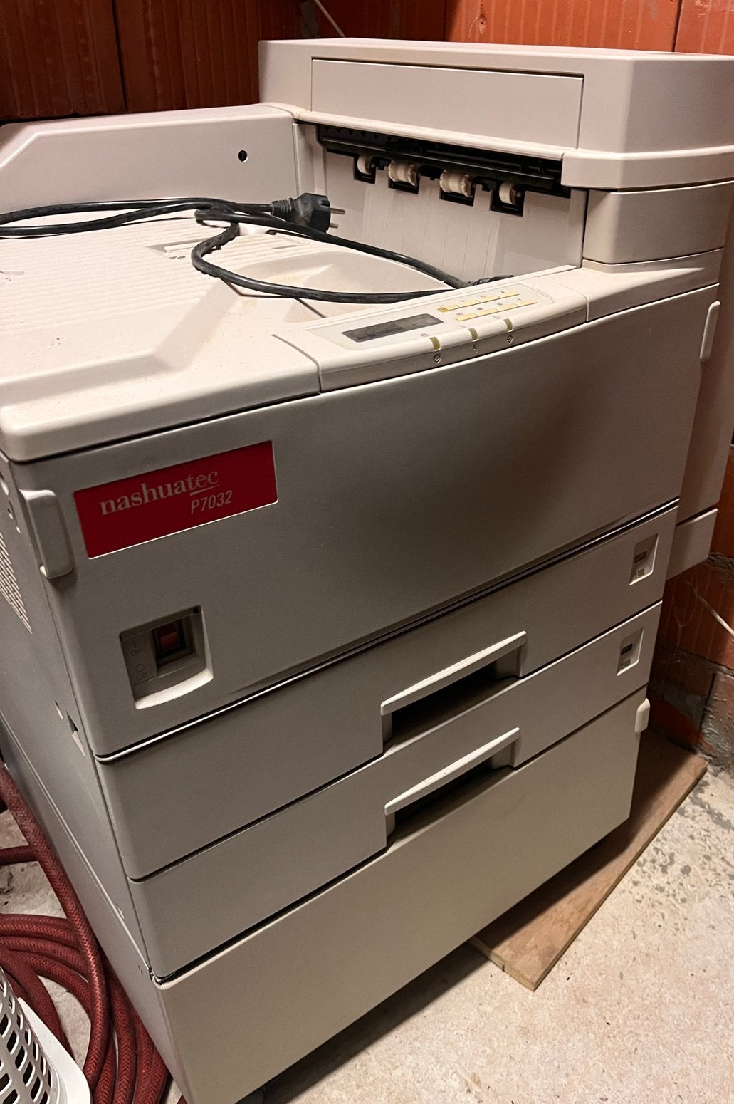 Nashuatec P7032 professionele laserprinter – 2 papierladen, Computers en Software, Ophalen, Zwart-en-wit printen, Gebruikt, Printer