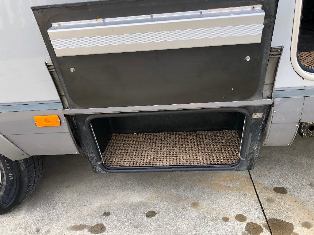 Foto 23 van Hymer B514 146pk Vastbed Hefbed XL garage 76.800km