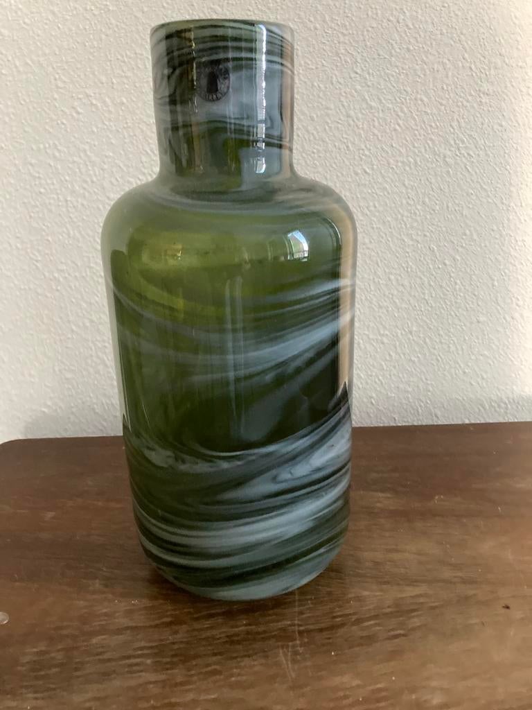 Ikea vaas puntgaaf groen Lina Vuorivirta, Ophalen of Verzenden, Groen, Glas