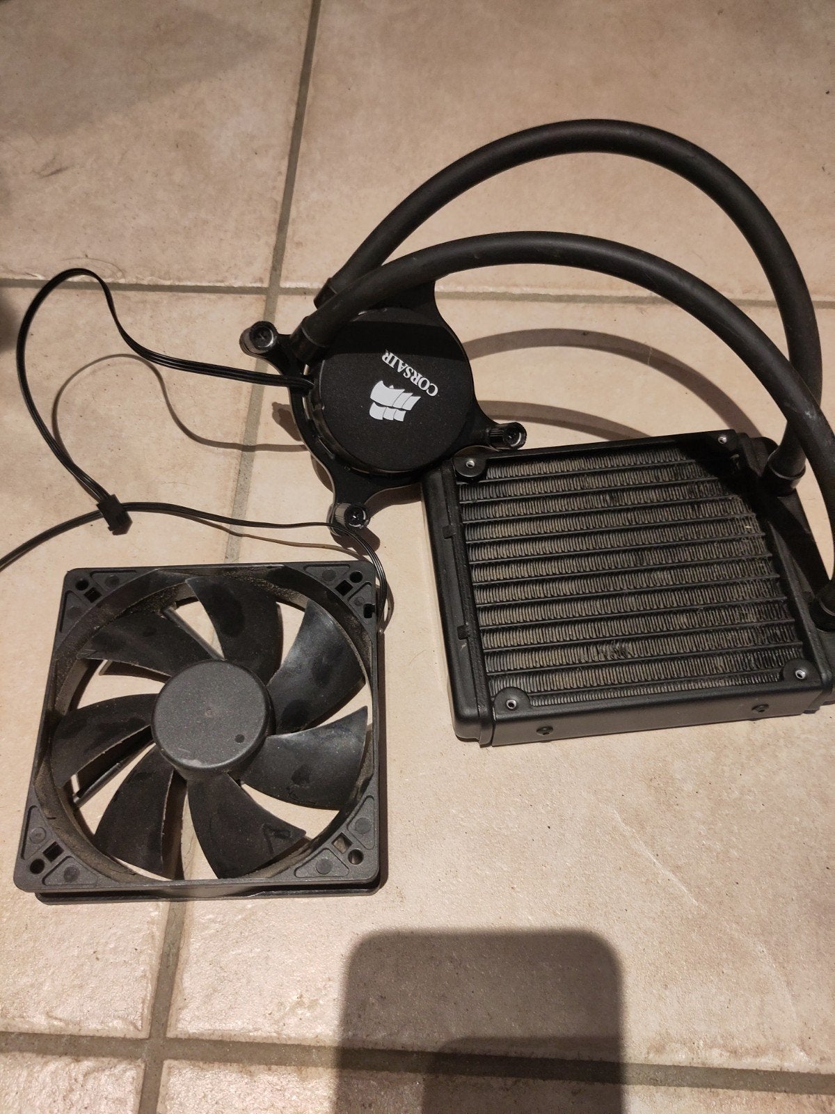 Corsair Hydro Series H60 AIO Waterkoeling, Computers en Software, Computerkoelers, Ophalen of Verzenden, Gebruikt, Waterkoeling