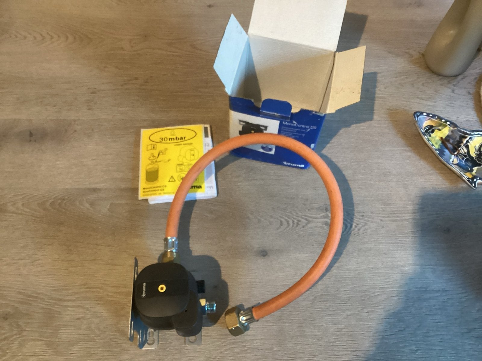 Truma MonoControl CS gasdrukregelaar met crashsensor, Ophalen of Verzenden, Zo goed als nieuw