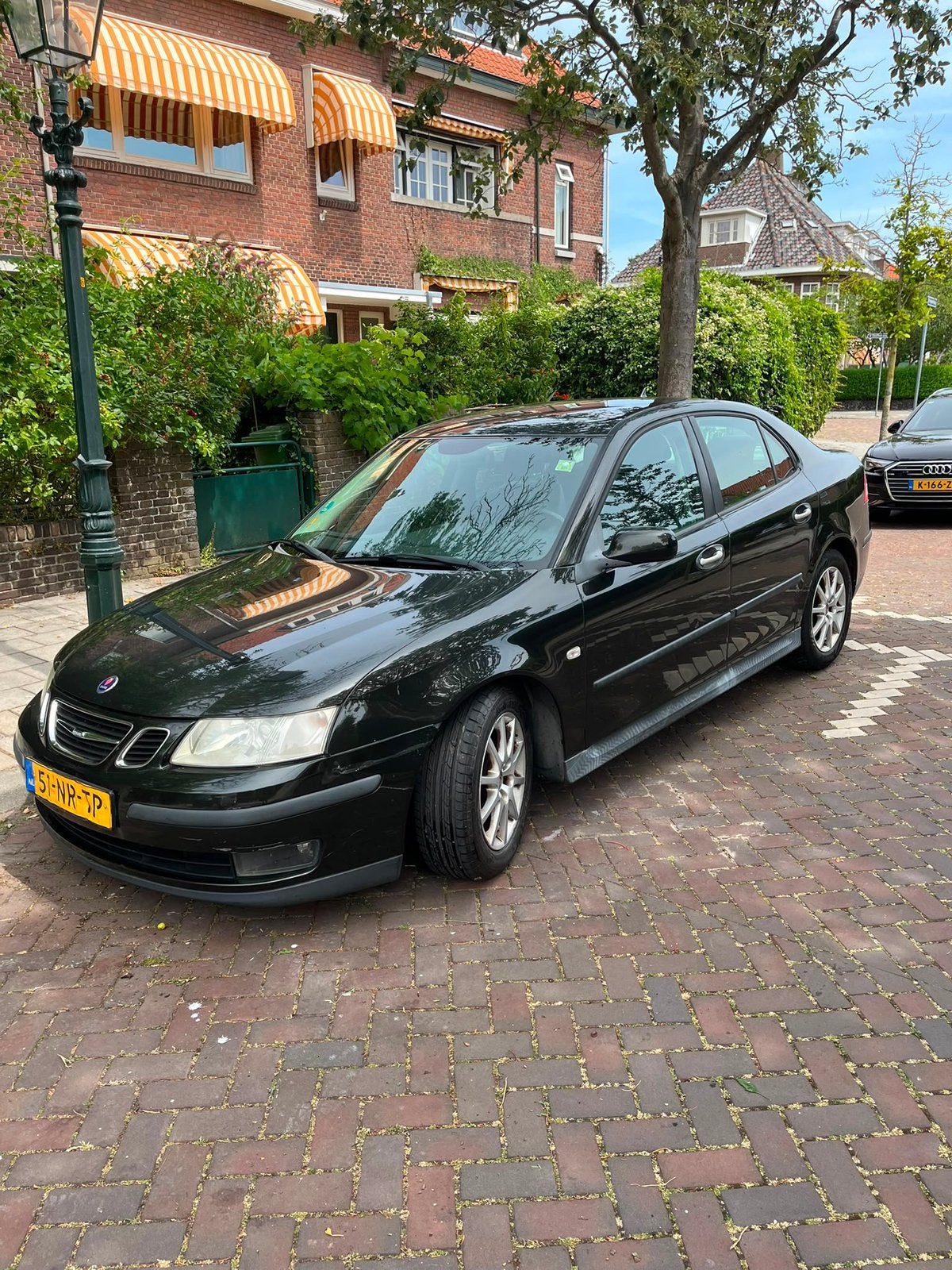 Saab 9-3 2.0 turbo sedan automaat leer benzine nieuwe APK, Auto's, Saab, 1998 cc, 4 cilinders, Blauw, 1445 kg