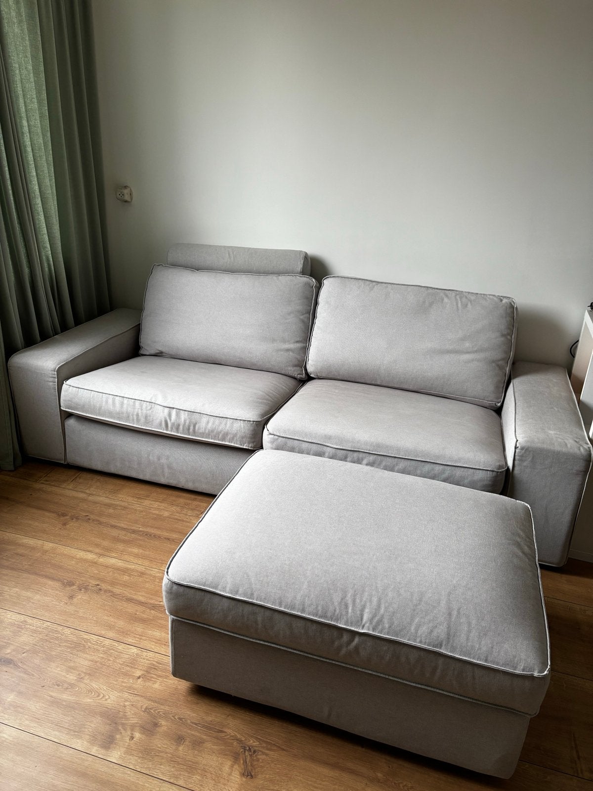 Kivik 3-zitsbank met hocker - Grijs, Ophalen, Gebruikt, Tweepersoons, 75 tot 100 cm