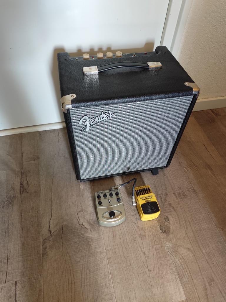Fender Rumble 25 basgitaar versterker., Muziek en Instrumenten, Versterkers | Bas en Gitaar, Ophalen of Verzenden, Minder dan 50 watt