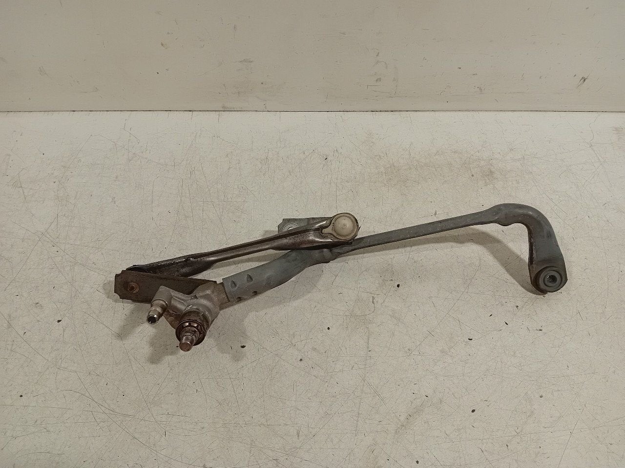 Ruitenwisser mechaniek voor Toyota Yaris, Auto-onderdelen, Onderdelen@venauto.nl, Van der Ven Autorecycling B.V., Gebruikt, Ettenseweg 76, 4706 PB Roosendaal, The Netherlands