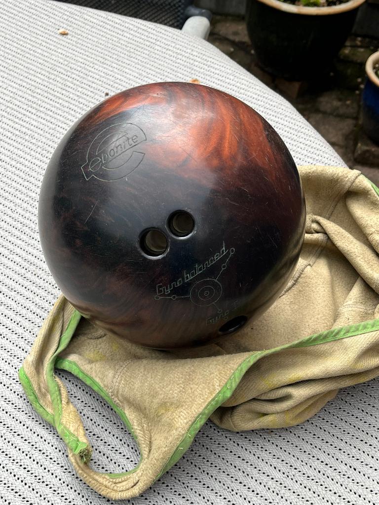 Bowlingbal (Ebonite), Ophalen, Gebruikt, Bal