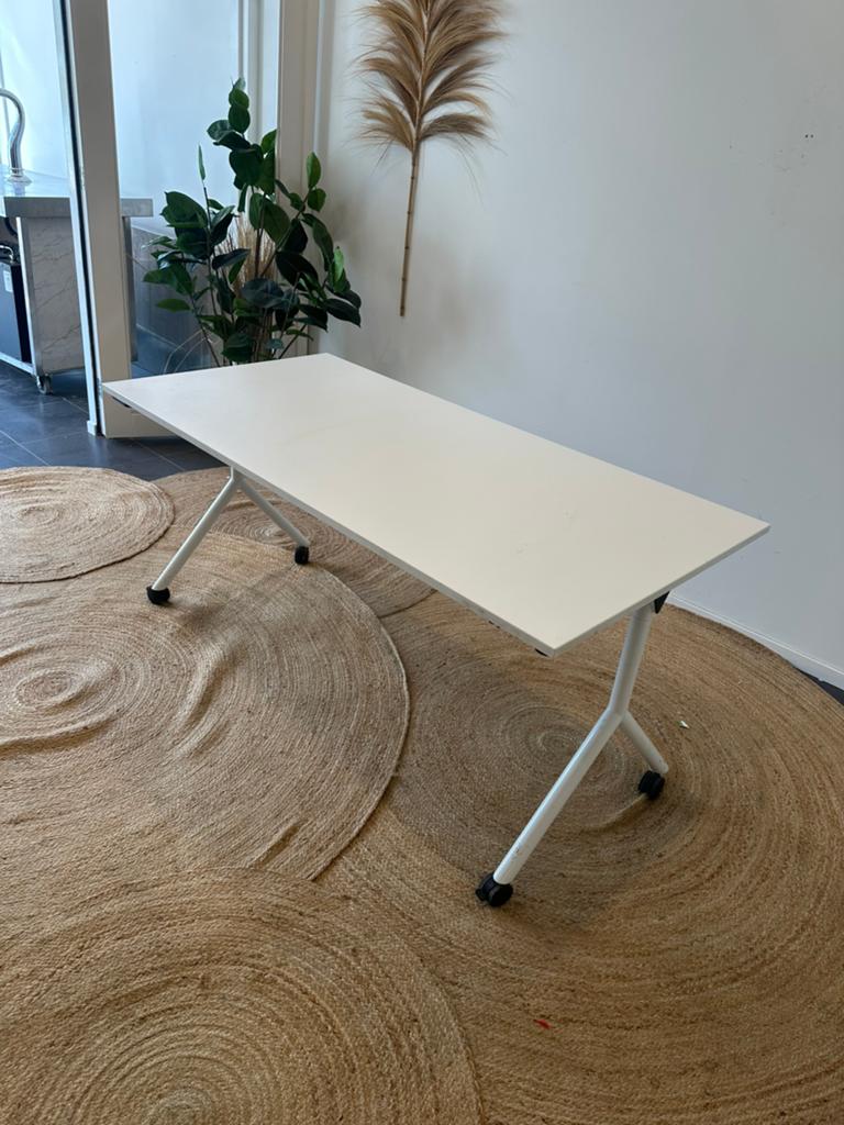 Witte tafels horeca, Computers en Software, Ophalen of Verzenden, Zo goed als nieuw