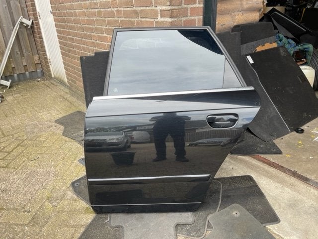 Portier Links Achter Audi A4 Avant (B7) (2005-11/2008-06), Gebruikt, Auto-Union-Straße  1, Ingolstadt 85057, , Duitsland, Info@audi.de