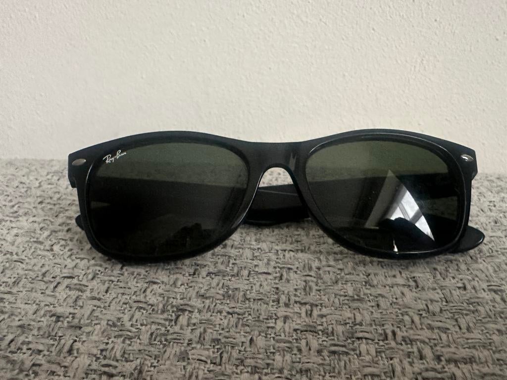 Ray-ban wayfarer in super conditie, Sieraden, Tassen en Uiterlijk, Zonnebrillen en Brillen | Heren, Ophalen of Verzenden, Zo goed als nieuw