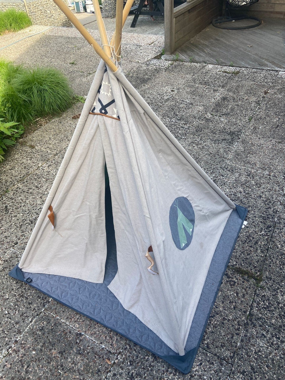 Kinder speeltent / tipi tent met mat, Ophalen, Gebruikt