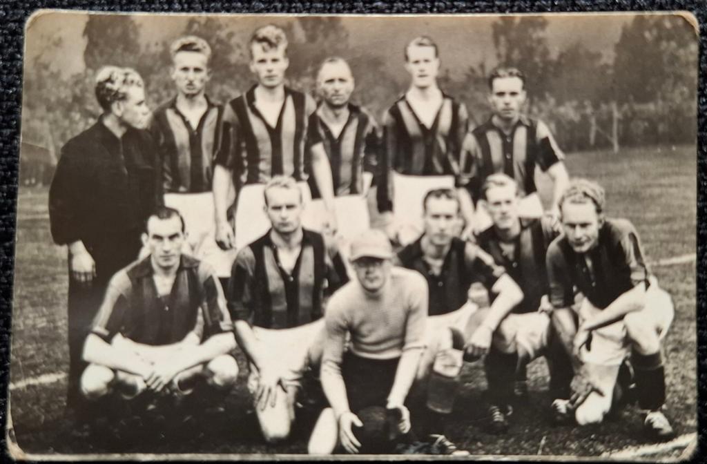 Voetbalplaatje E.D.O. Haarlem 1951-1952 nr 6 Maple Leaf, Ophalen of Verzenden, Gebruikt, Overige binnenlandse clubs, Poster, Plaatje of Sticker