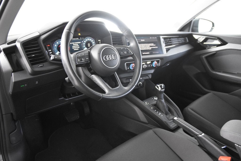 Audi A3 30 TFSI S-Tronic *1ste Eigenaar*Navigatie*Stoelverwa, Auto's, Audi, Stof, Gebruikt, Bedrijf, 3 cilinders