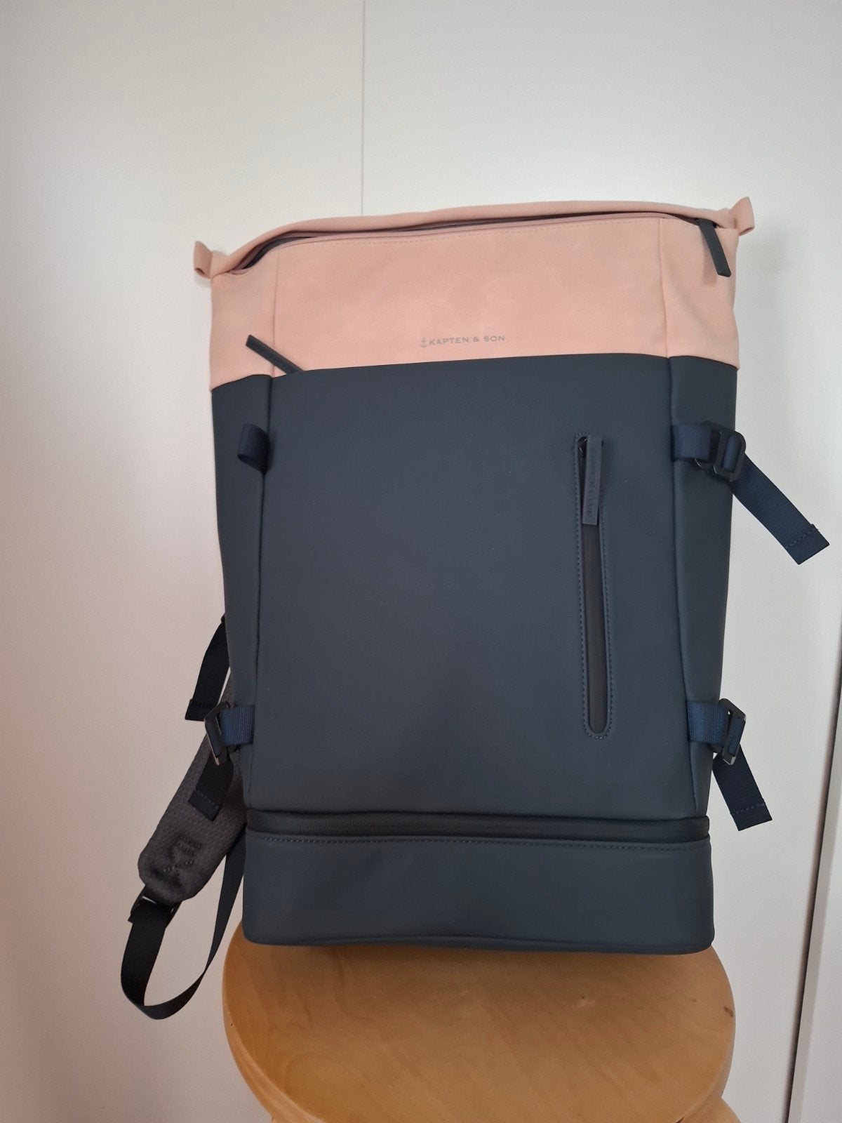 Kapten & Son Aarhus Pro 'Navy Blush' rugzak - NIEUW!, Sieraden, Tassen en Uiterlijk, Tassen | Rugtassen, Ophalen of Verzenden