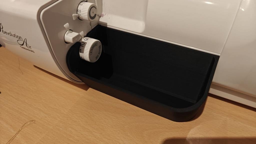 Nieuw Babylock Gloria en ovation opvangbakje, Hobby en Vrije tijd, Naaimachines en Toebehoren, Ophalen of Verzenden, Nieuw