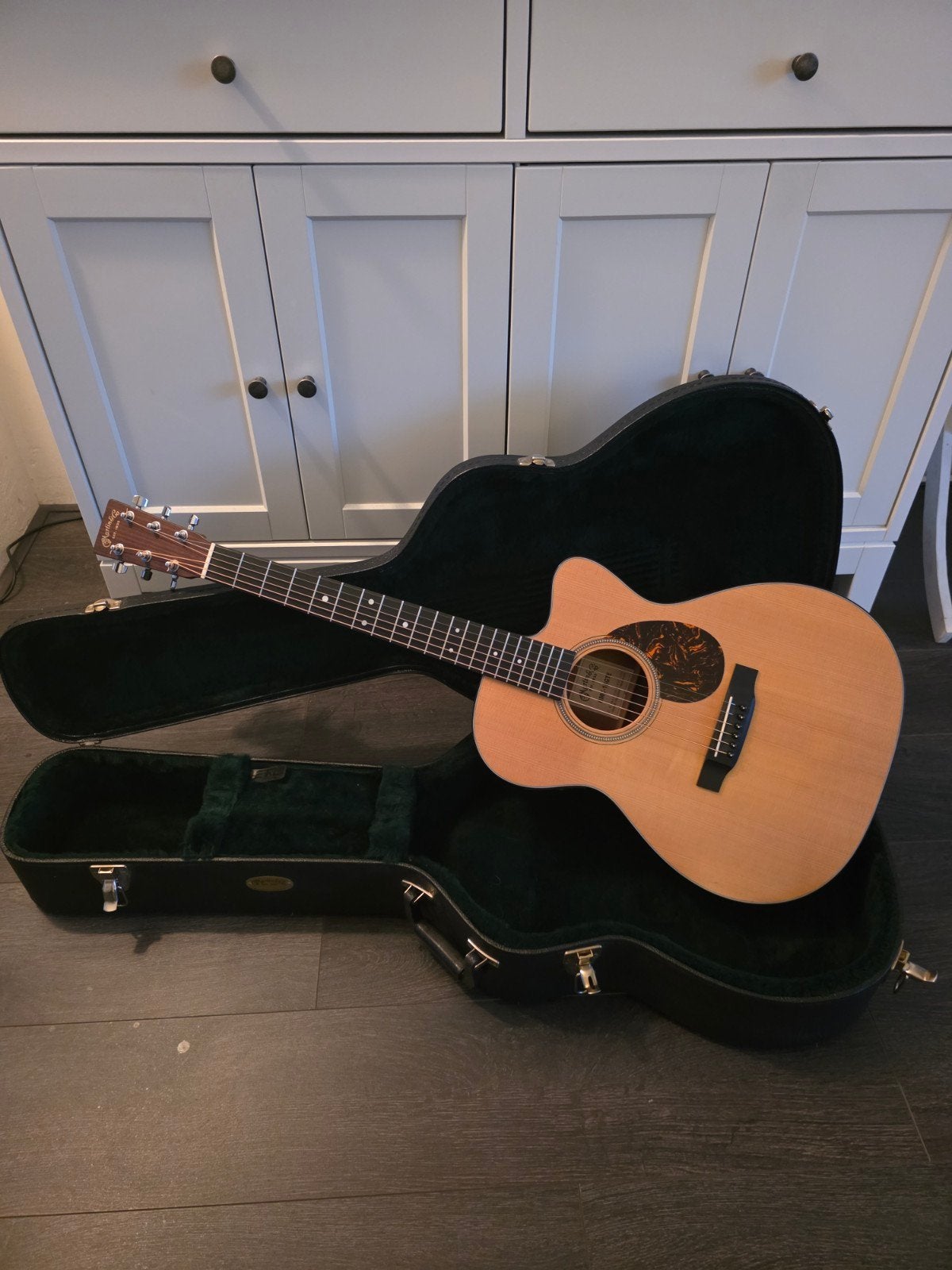 Martin OMC-16GTE Westerngitaar met koffer, Ophalen of Verzenden, Zo goed als nieuw, Western- of Steelstringgitaar, Met koffer