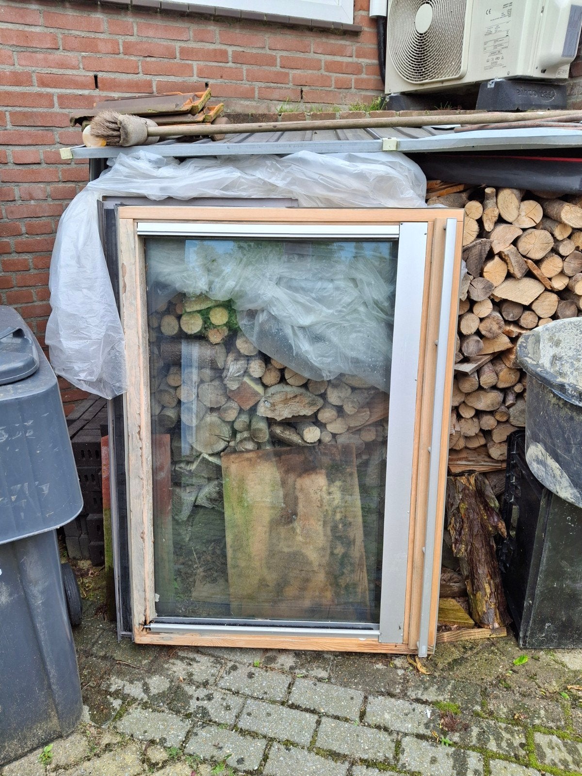 Gebruikt dakraam met Dubbelglas - 120x80 cm, Ophalen, Gevelraam of Ruit, Gebruikt, 80 tot 120 cm