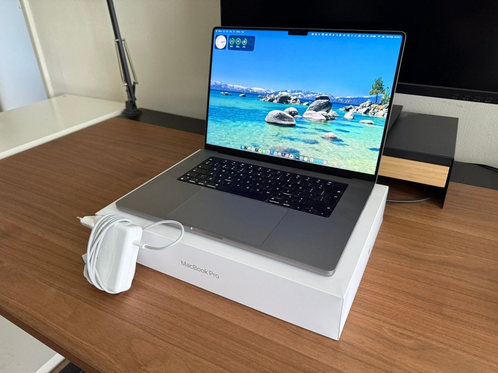 Macbook Pro 16" - M2 Pro, 1TB, 32GB, 1 TB of meer, Zo goed als nieuw, 16 inch, Onbekend