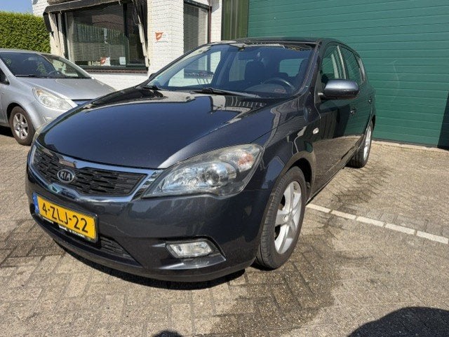 Kia Cee'd /Airco / PDC/ NAVI/NETTE AUTO!, Auto's, Euro 5, Gebruikt, 4 cilinders, 1396 cc