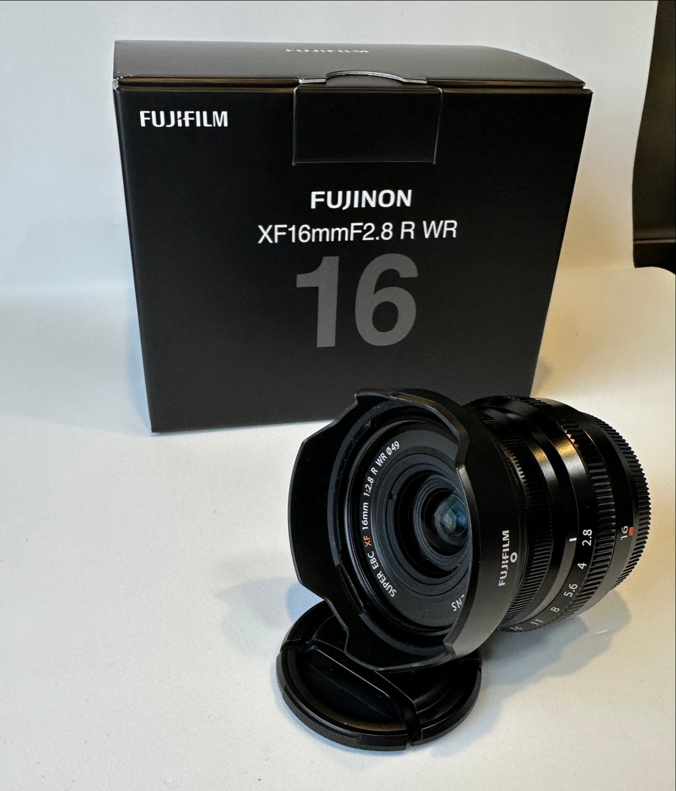 Fujifilm XF 16mm f/2.8 WR groothoeklens, Ophalen of Verzenden, Zo goed als nieuw, Groothoeklens