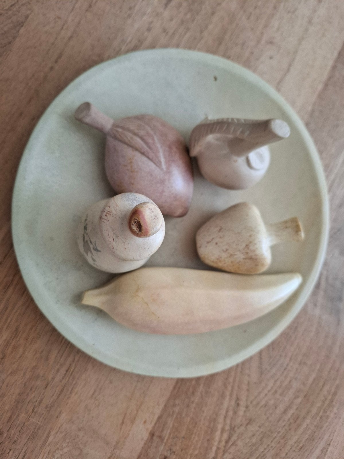 Prachtige natuurstenen fruitschaal uit Afrika., Ophalen, Zo goed als nieuw, Rond