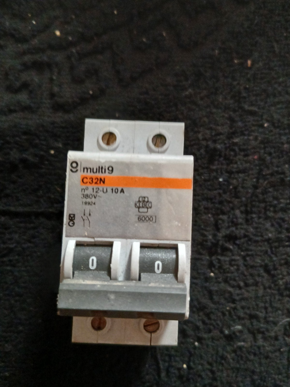 Multi 9 C32N 10A Installatieautomaat 380V, Doe-het-zelf en Verbouw, Ophalen