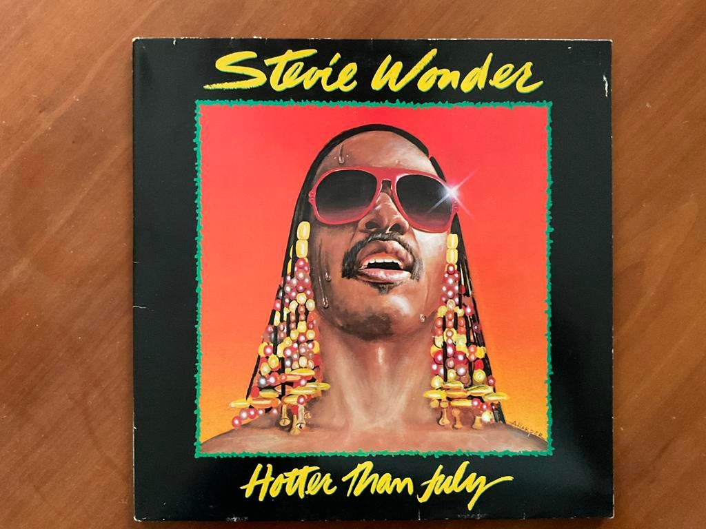 LP Stevie Wonder, Hotter than July, gaaf, Cd's en Dvd's, Vinyl | R&B en Soul, Ophalen of Verzenden, Zo goed als nieuw