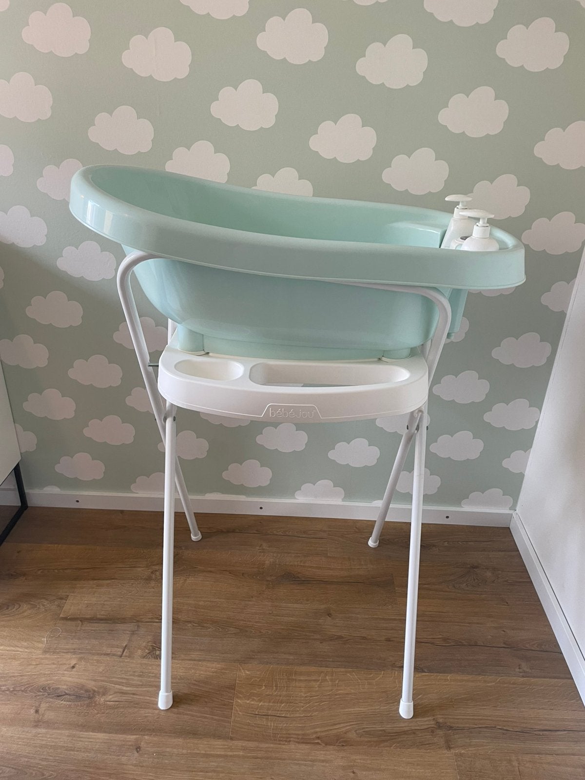 Babybad Bébé-Jou Thermobad + hoge badstandaard – kleur mint, Ophalen, Zo goed als nieuw, Badje, Bébé-jou