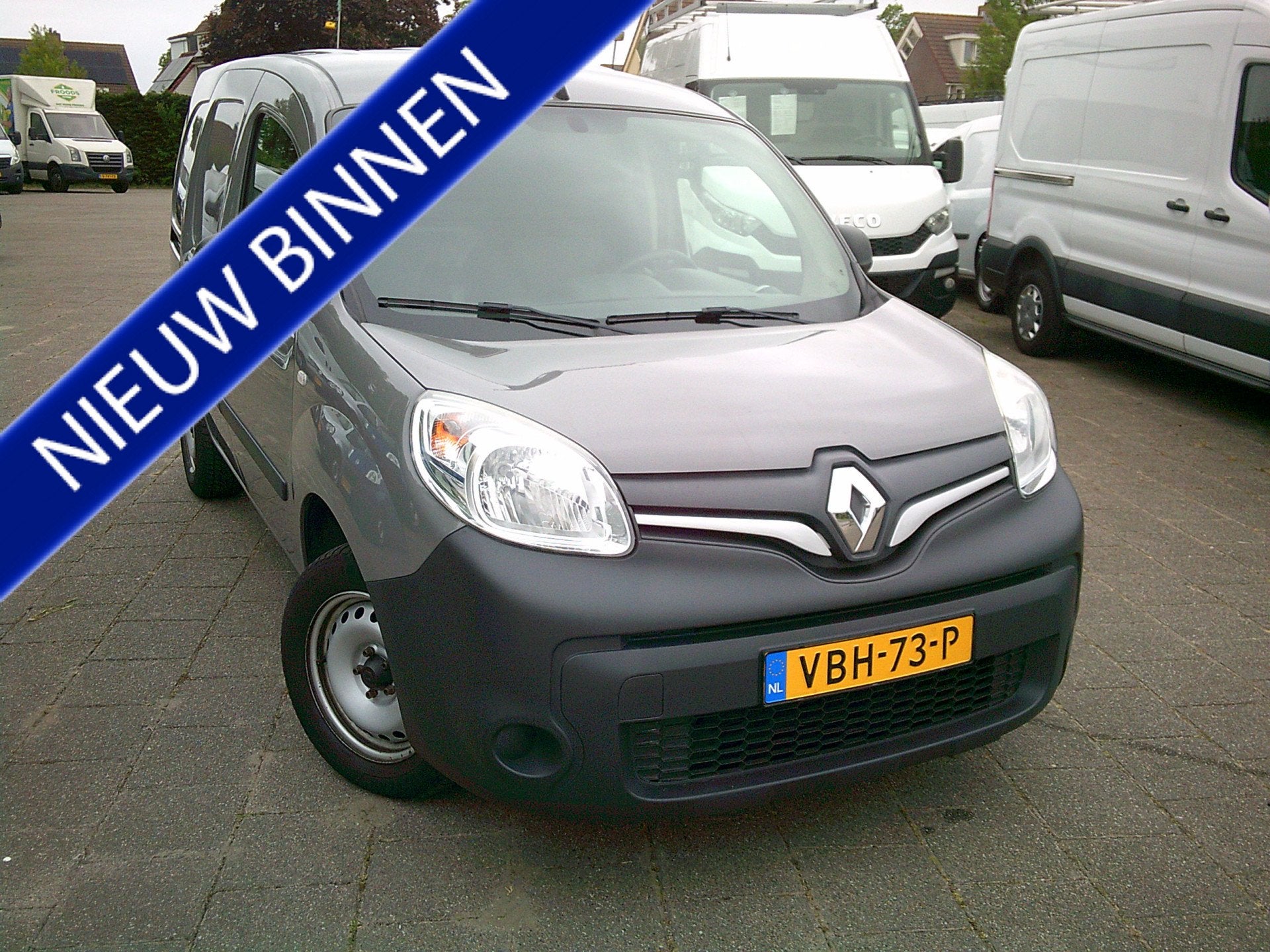 Renault Kangoo 1.2 TCe 115 EDC Comfort BENZINE UITVOERING !, Auto's, Bestelauto's, Dealer onderhouden, Stof, Gebruikt, 4 cilinders