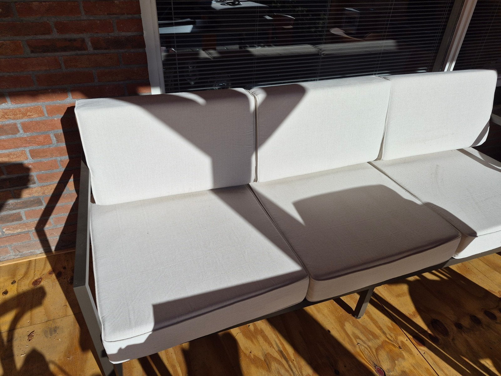 Terrasbank / Buitenbank met kussens, Tuin en Terras, Ophalen, Zo goed als nieuw, Overige materialen, 3 zitplaatsen