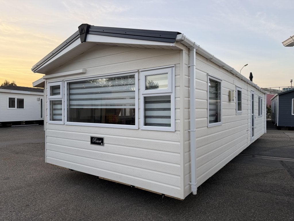 Delta Resort 11 x 3.70 m 2 Slp CV Winterhard, Niet ingevuld, Niet ingevuld, Niet ingevuld