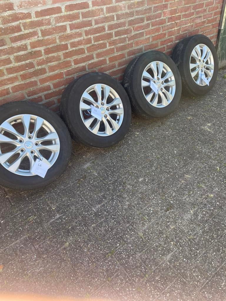 Zomerbanden Suzuki sx4, Ophalen, 16 inch, 205 mm, Band(en)