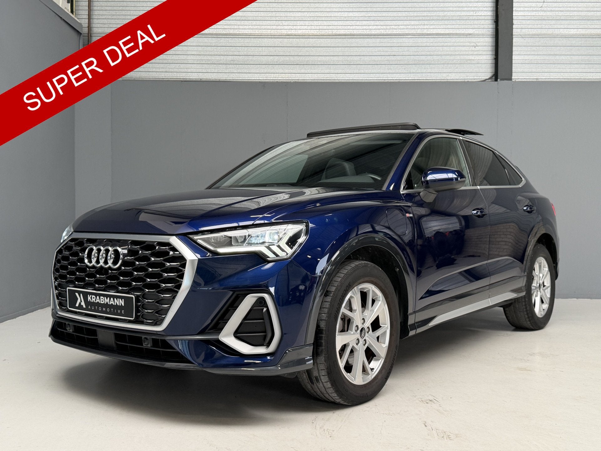 Audi Q3 Sportback 45 TFSI e S-Line Pano|Trekhaak|Matrix|Keyl, Auto's, Dealer onderhouden, Gebruikt, Met garantie (alle), Blauw