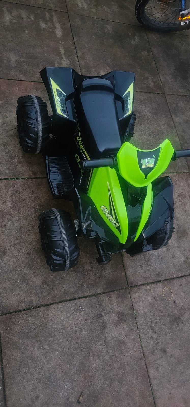 Kinderquad elektrisch - Z.G.A.N. met voor- en achteruit, Zo goed als nieuw