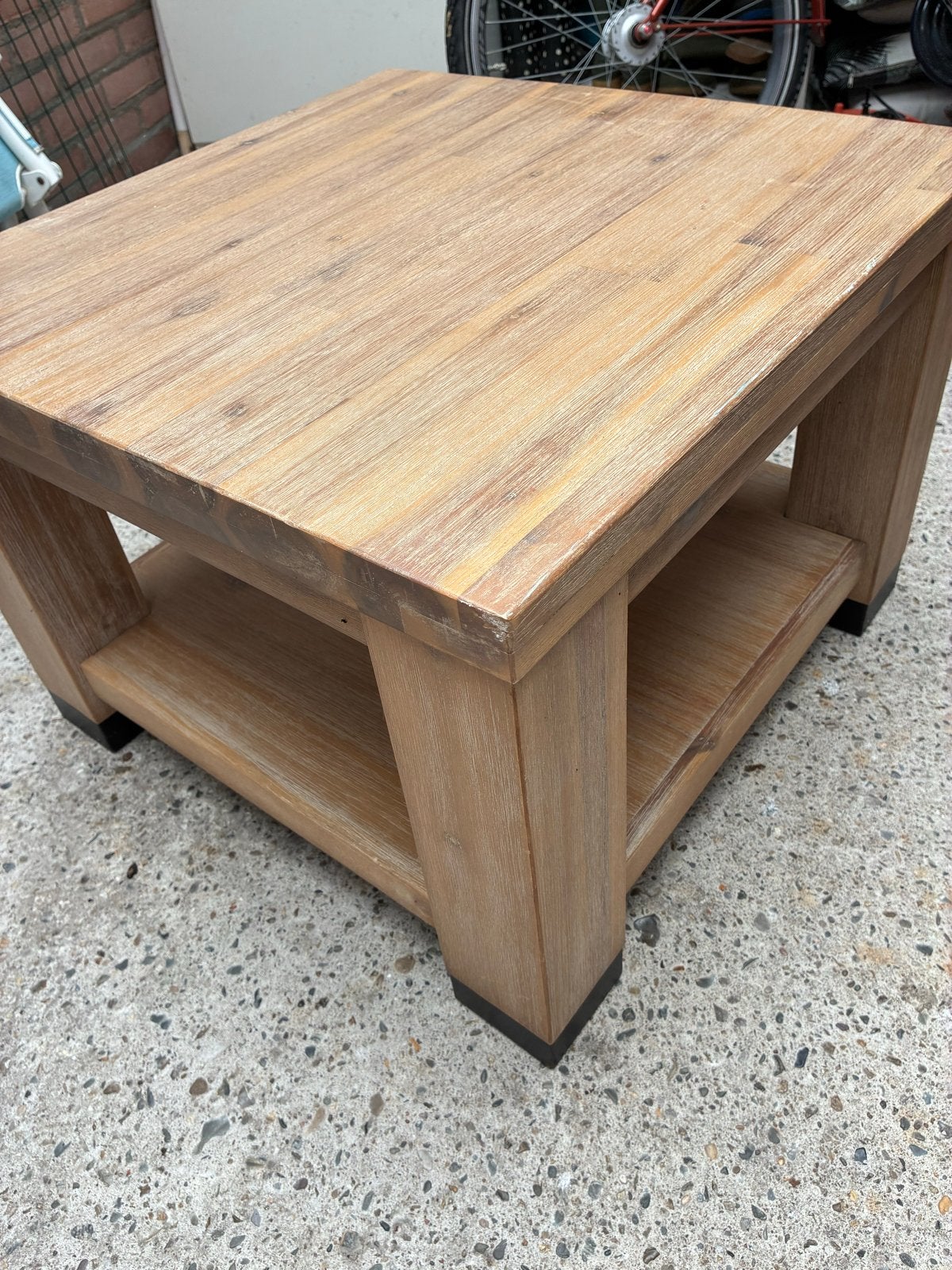 Houten bijzettafel met opbergruimte, Ophalen, Gebruikt, Vierkant, 50 tot 100 cm