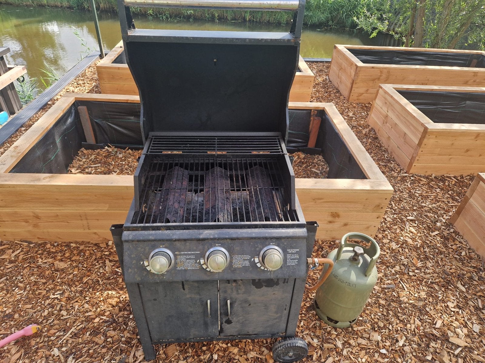 Gebruikte gasbarbecue met 3 branders, Ophalen, Gebruikt