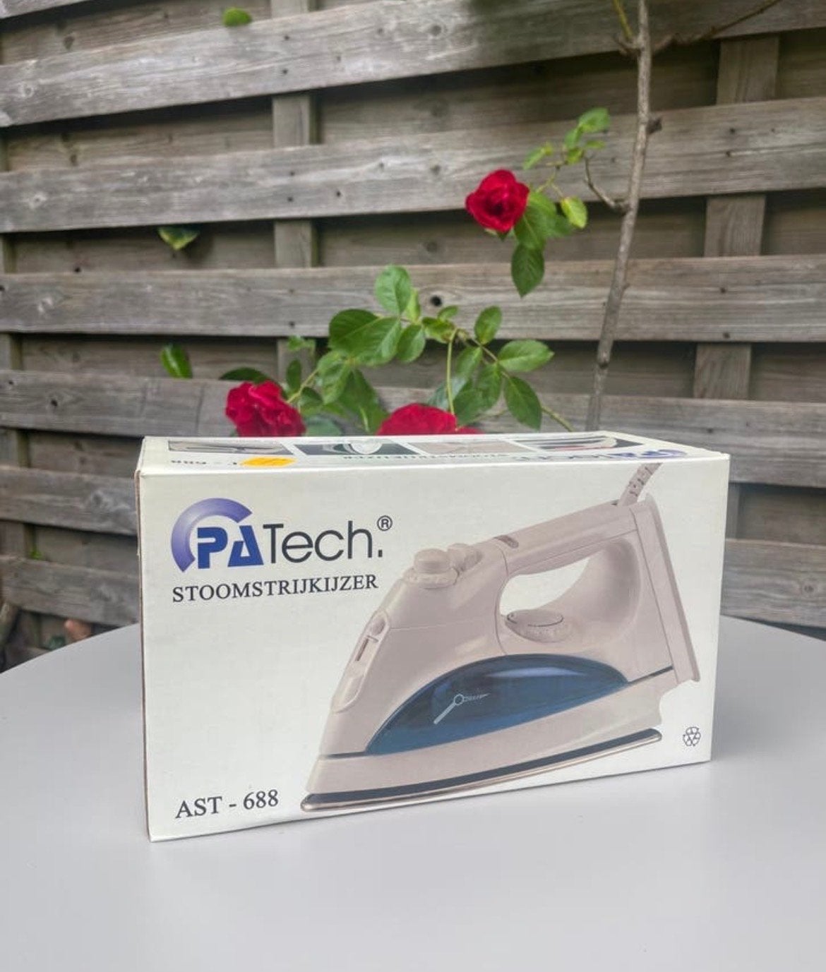 PA Tech Stoomstrijkijzer AST-688 - Gebruikt, in doos, Ophalen of Verzenden, Gebruikt, Strijkijzer met snoer