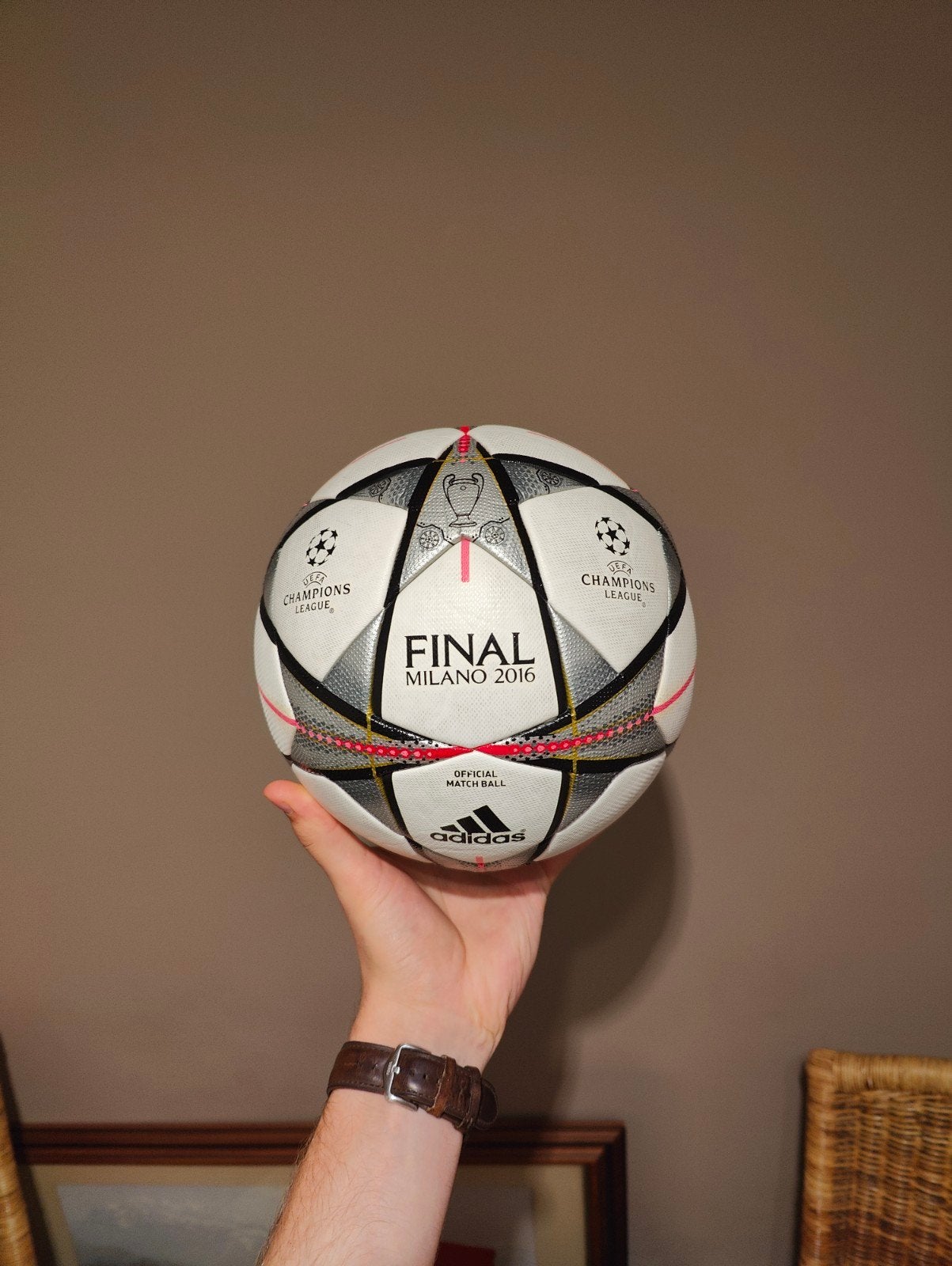Adidas Champions League Final Milano 2016 Voetbal, Sport en Fitness, Maat XL, Ophalen of Verzenden, Zo goed als nieuw, Bal