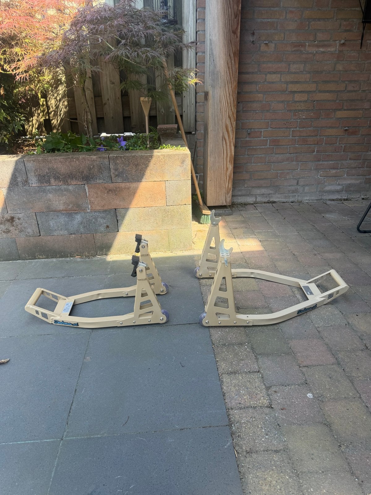 Motorfiets paddock stands set (voor en achter), Motoren, Accessoires | Overige, Zo goed als nieuw, Ophalen