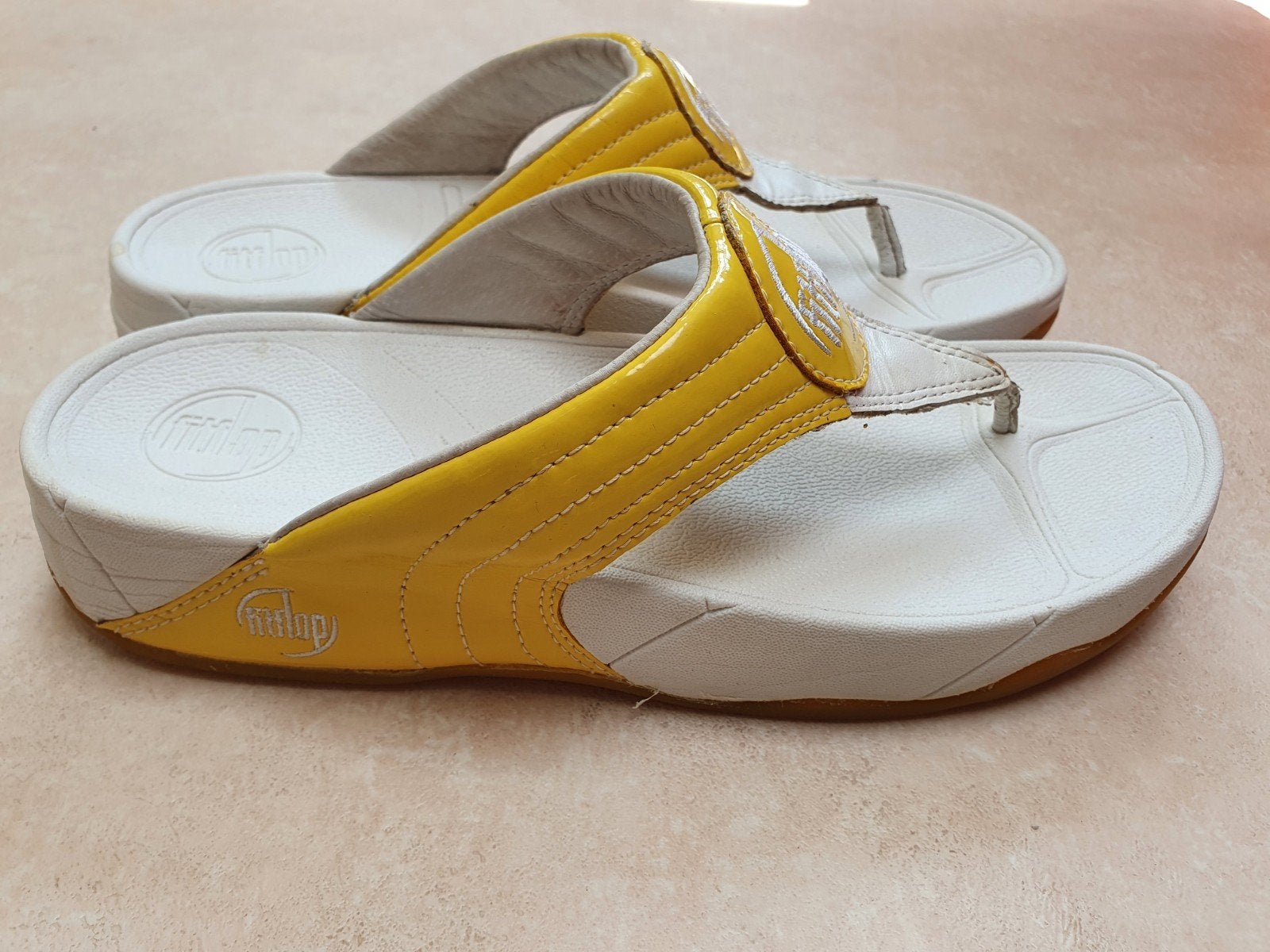 Fitflop slippers maat 42, Slippers, Verzenden, Wit, Nieuw
