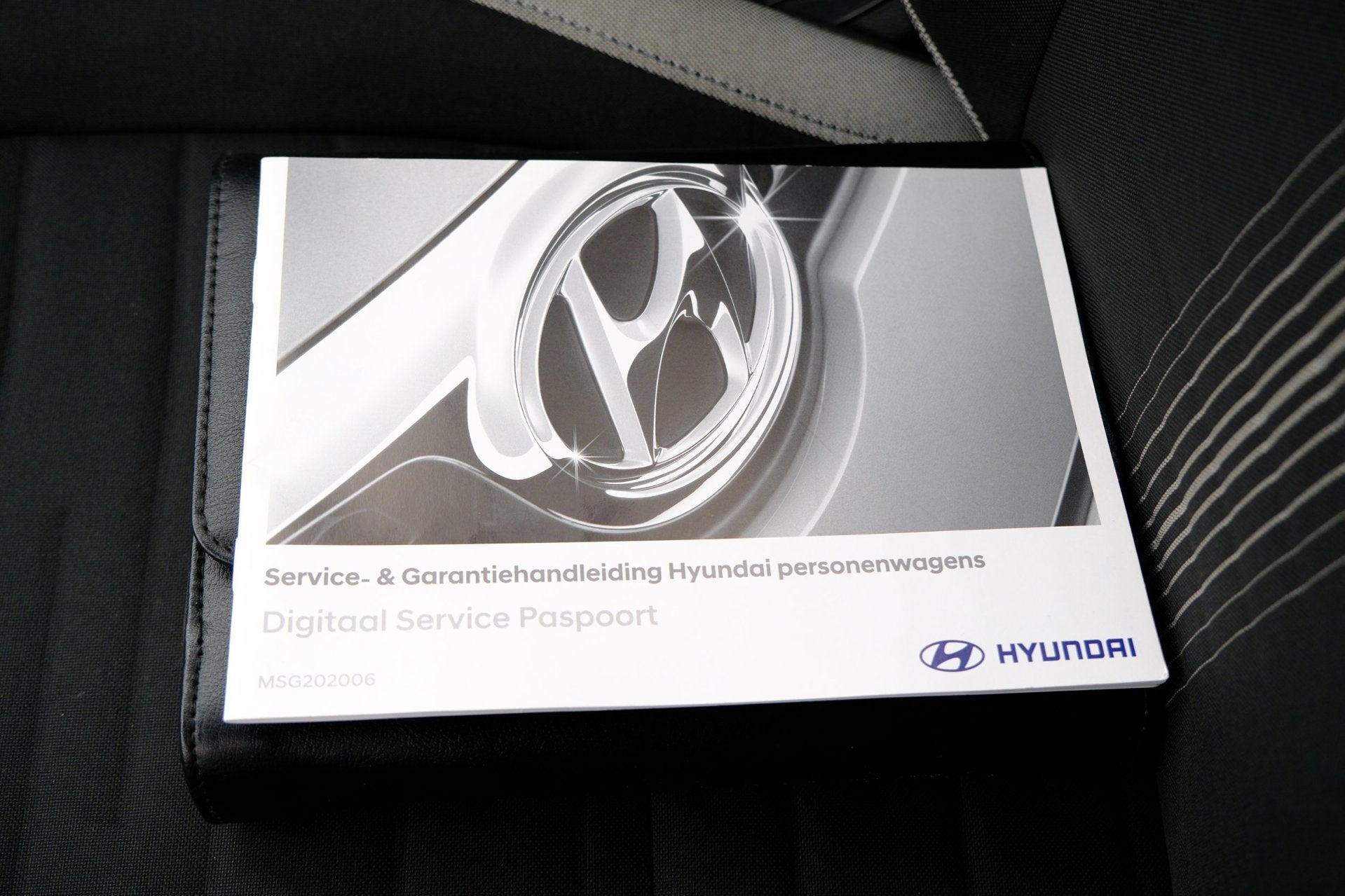 Foto 19 van Hyundai I10 1.0 Comfort Aut. 5-zits|Two-Tone|Airco|Trekhaak|