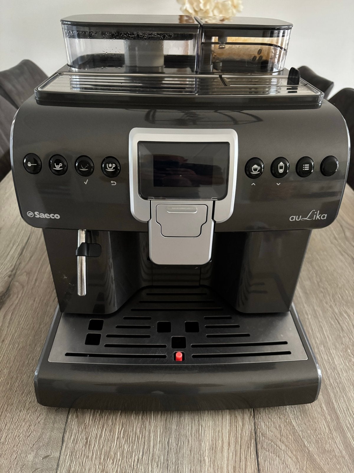 Saeco Aulika Focus volautomatische espressomachine, Witgoed en Apparatuur, Ophalen, Afneembaar waterreservoir, Gebruikt, Espresso apparaat