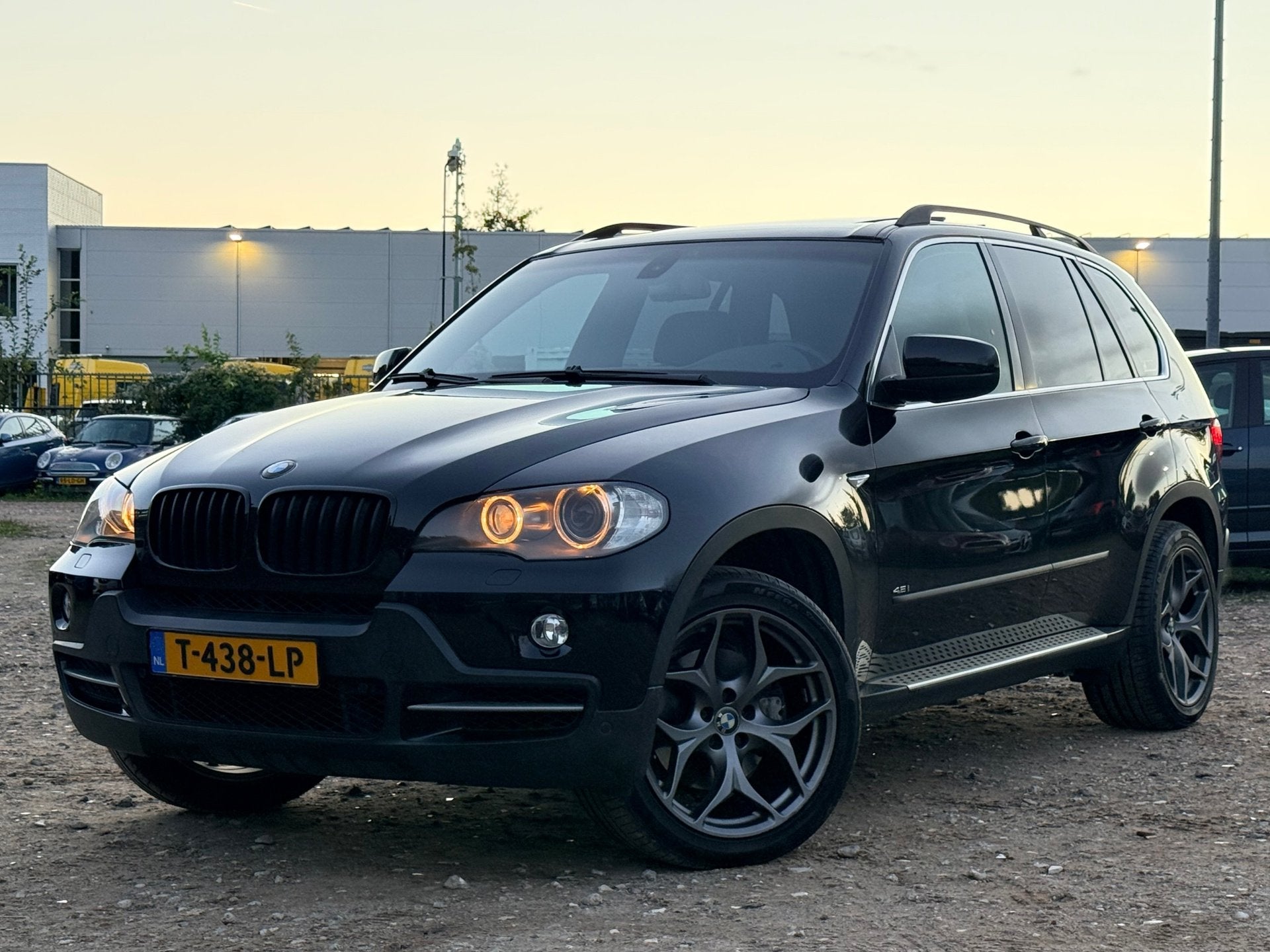 BMW X5 XDrive48i/7PRSN/CARPLAY/PANO, Auto's, Automaat, Xenon verlichting, Gebruikt, 138 €/maand