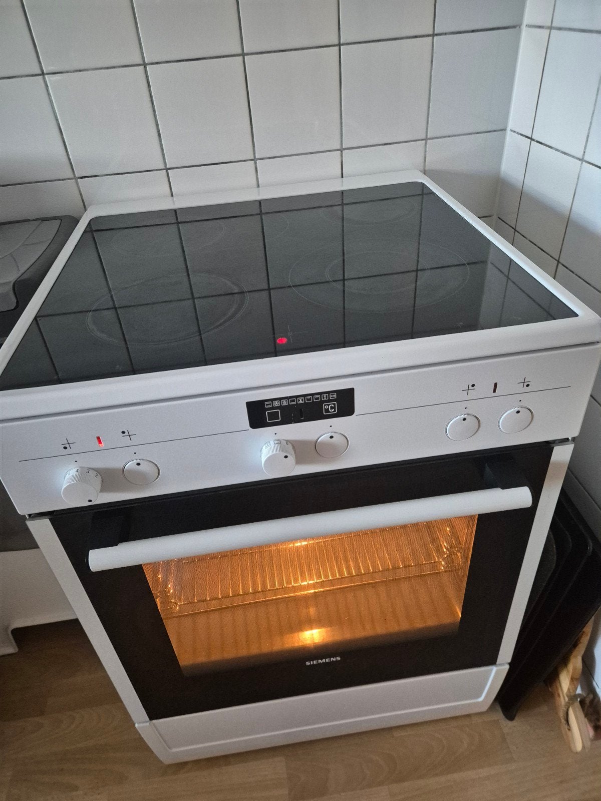 Siemens Vrijstaand Keramisch Fornuis met Oven, Ophalen, Gebruikt, Hete lucht, 60 cm of meer