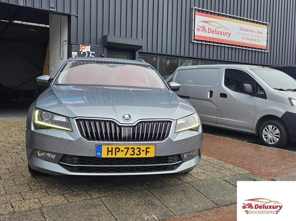 Skoda Superb Combi 2.0 TDI Style Business Exportprijs |APK, Auto's, Skoda, Voorwielaandrijving, Gebruikt, Euro 6, 4 cilinders