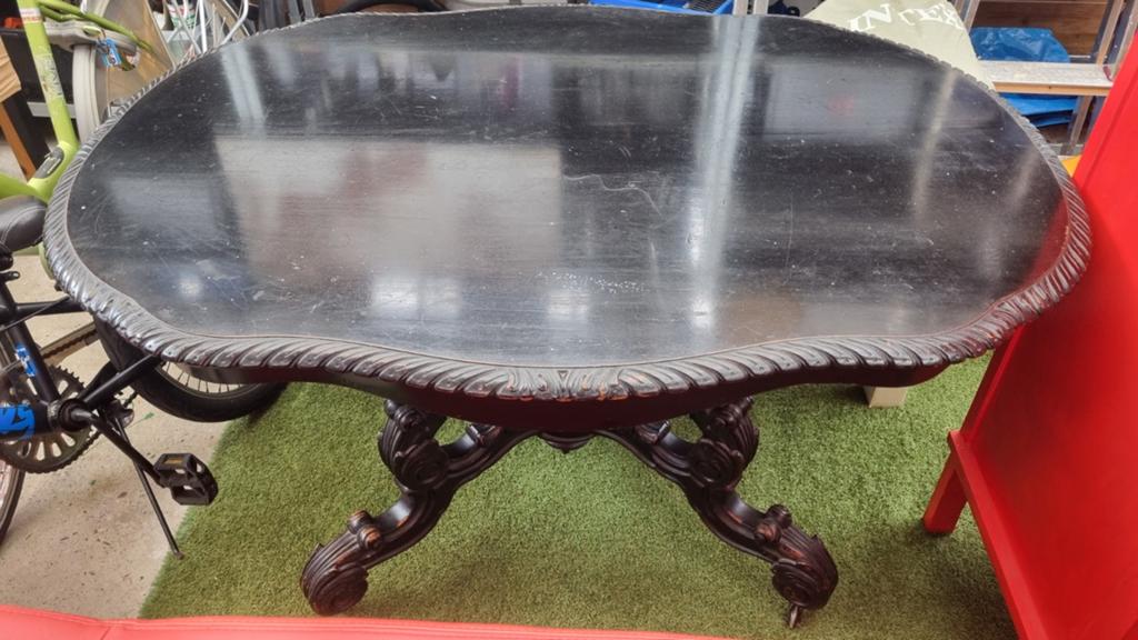 Antieke kloostertafel uit 1867, Ophalen
