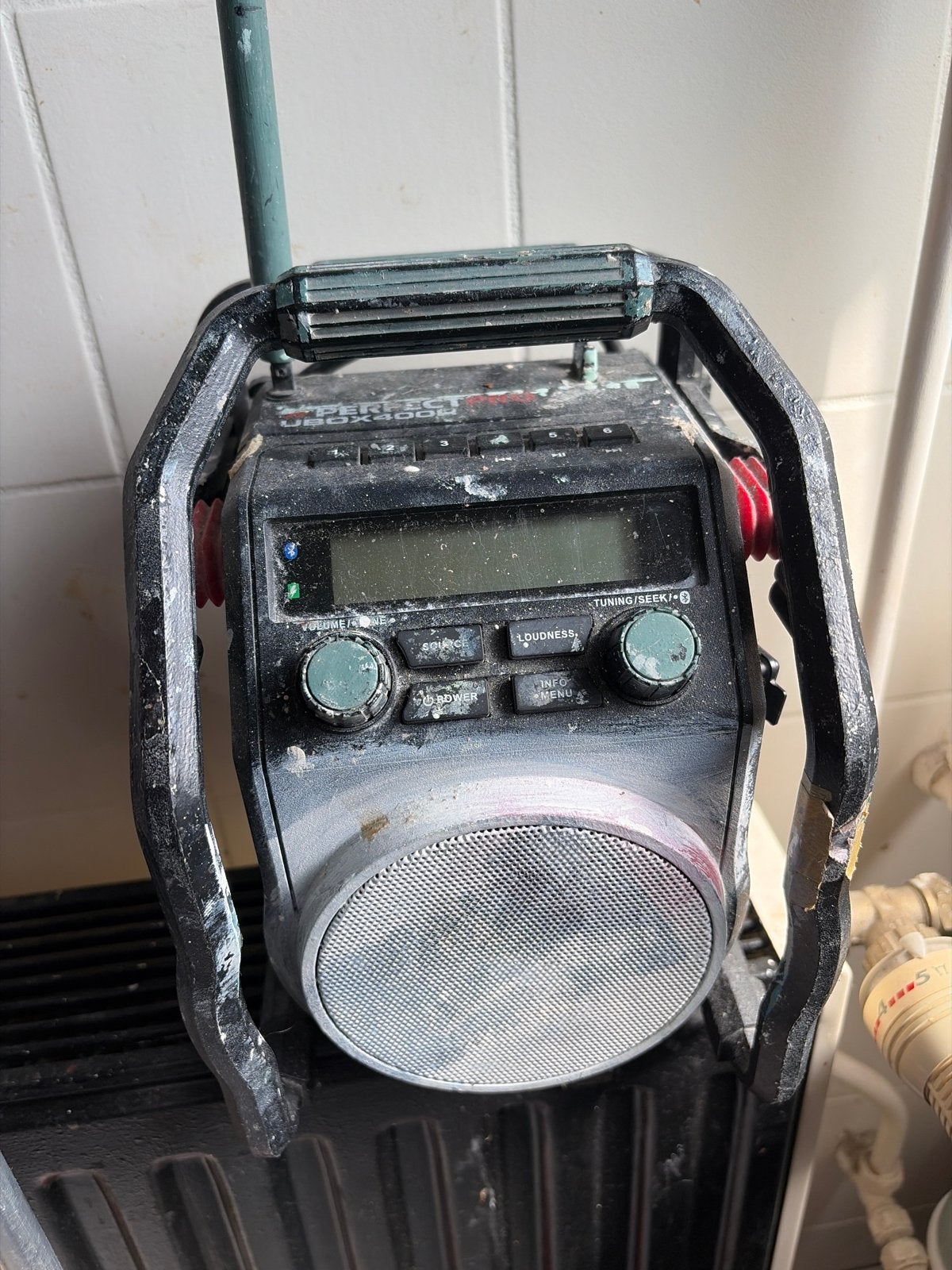 Robuuste perfectpro bouwradio - draadloos en met kabel, Ophalen, Gebruikt, Bouwradio