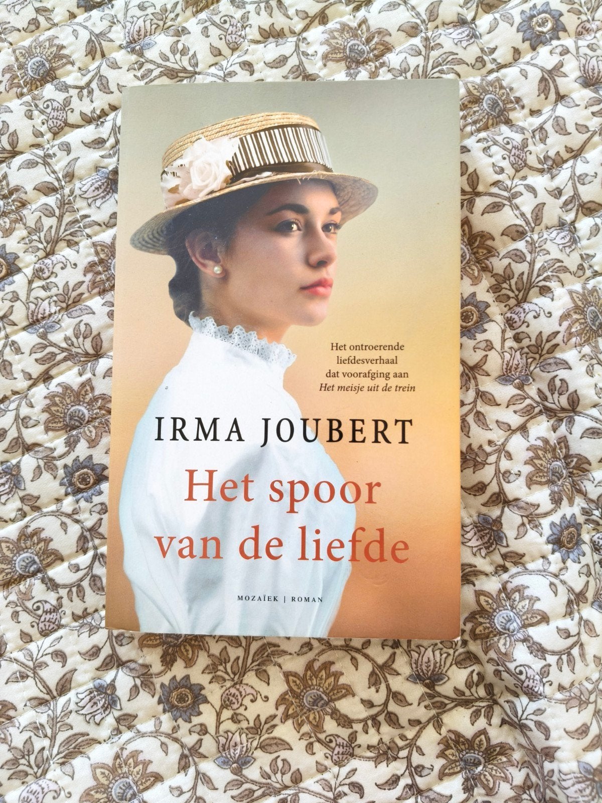 Het spoor van de liefde - Irma Joubert (roman), Ophalen of Verzenden, Zo goed als nieuw, Irma Joubert, Wereld overig