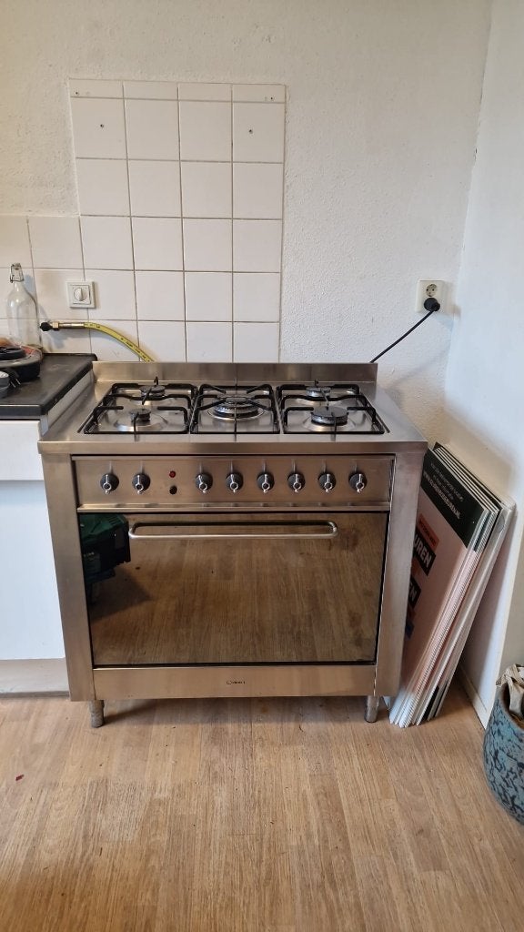 Mooi schoon 5-pits gasfornuis met gasoven, Witgoed en Apparatuur, Fornuizen, Ophalen, Gebruikt, 60 cm of meer, Gas