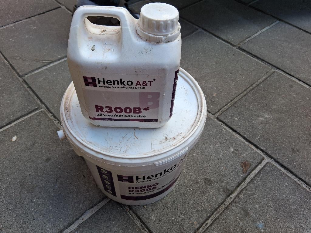Henko A&T Kunstgraslijm R300A en R300B, Ophalen, Nieuw